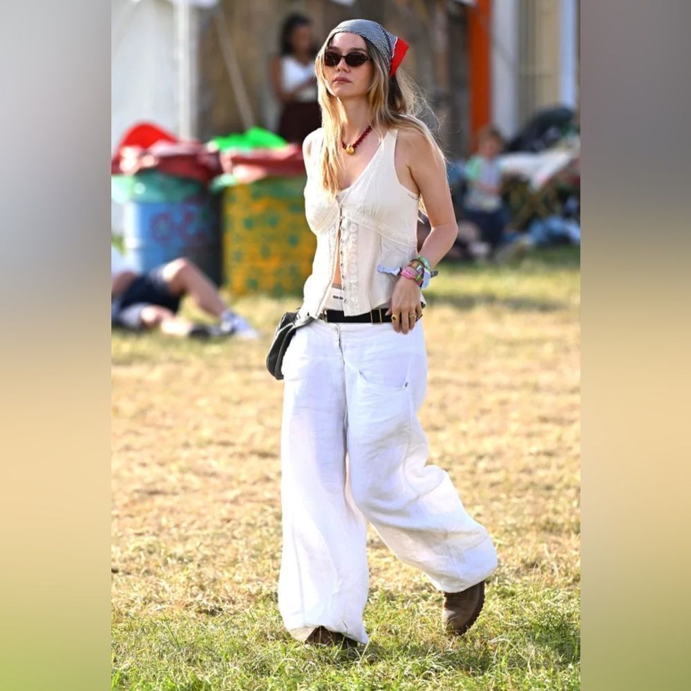 Festival season in London! Inspiration for today’s show. - Picture 3 of 15